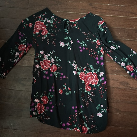 Old Navy - Picture 3 of 3